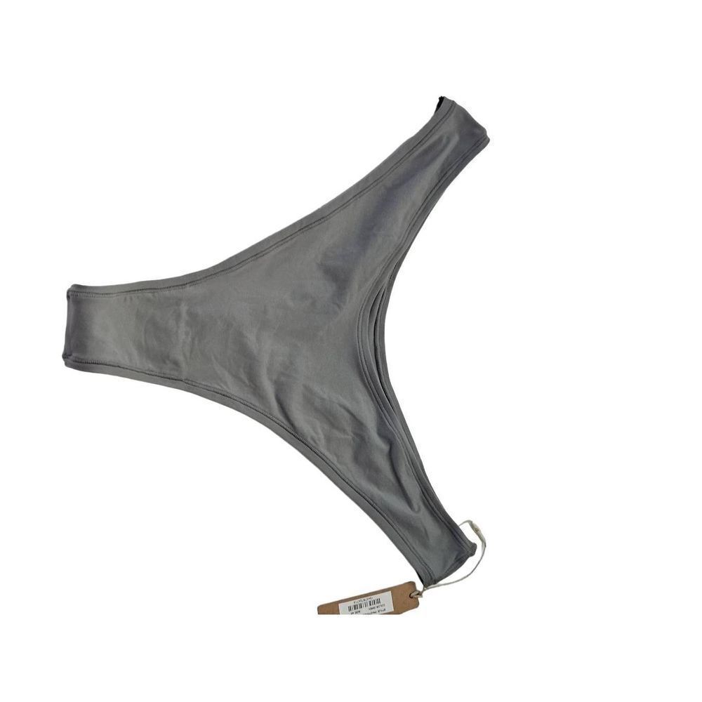 Skims plus size thong panty Nwt‎